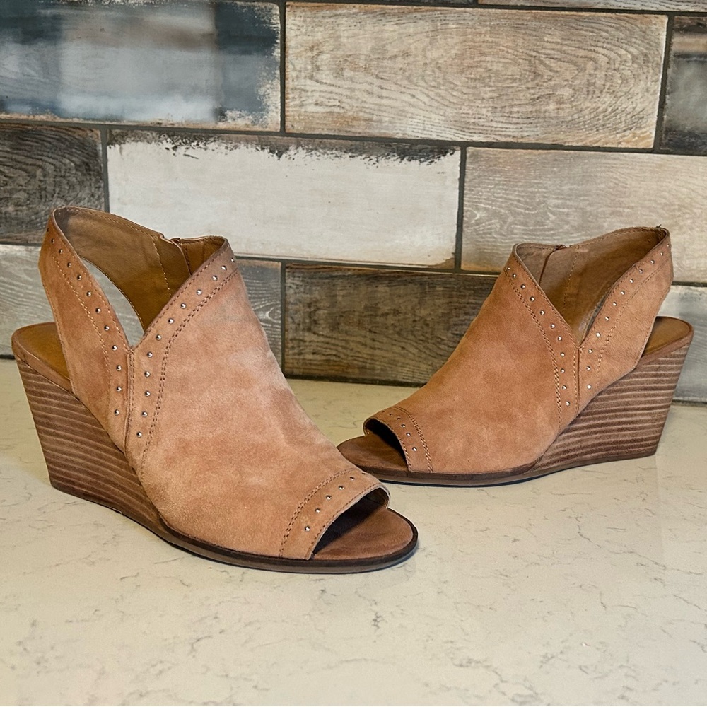 🍀 Lucky Brand Ulyssas Suede Leather Open Toe Wedge Studded Ankle Bootie Sandal - Picture 13 of 16